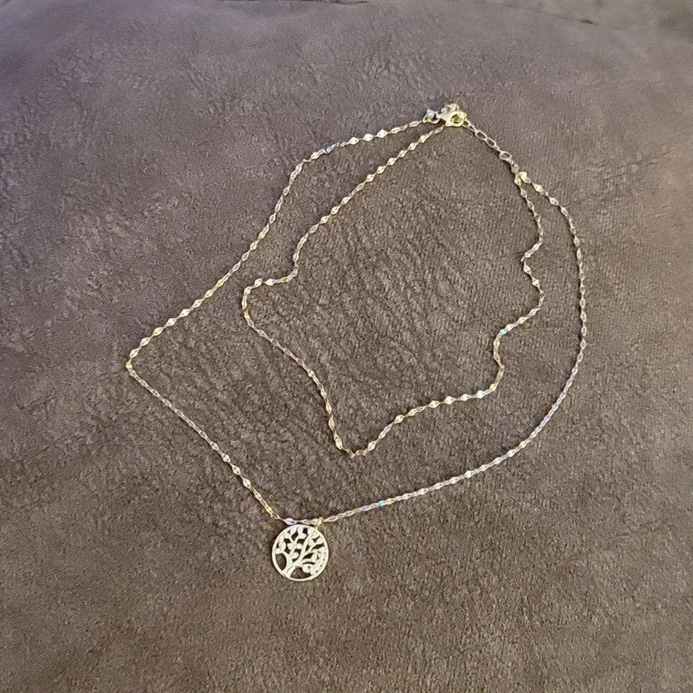 Lara ROES Dainty Sterling Silver Tree of Life Pendant Layered Necklace